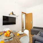 Apartament First House