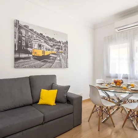 First House * Lizbona